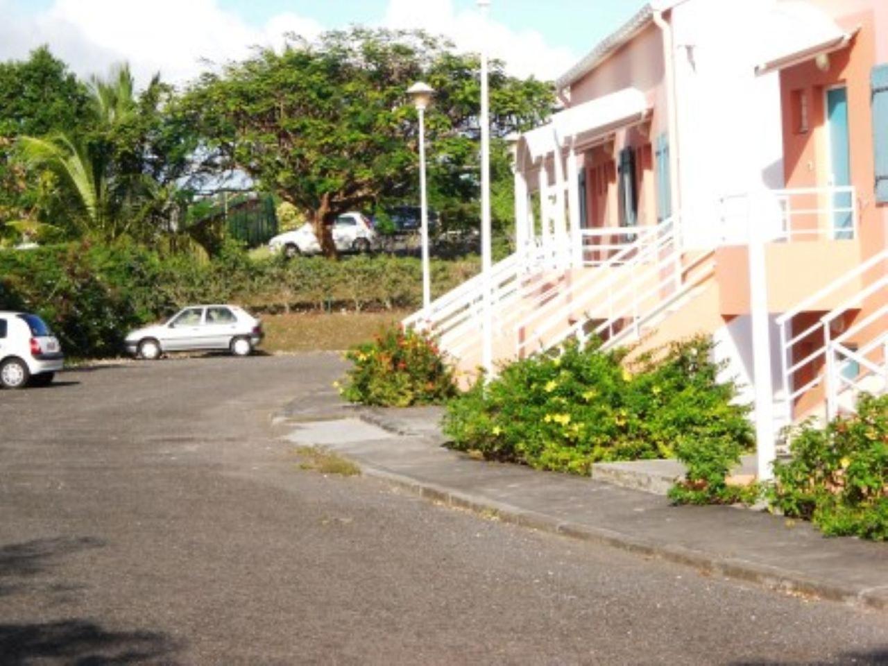 Du Cote De Sainte-Anne Apartment Exterior photo